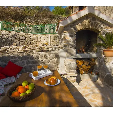 O'zrna Villa